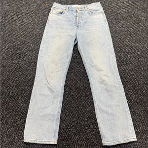 Aritzia Denim Forum Arlo High Rise Straight Jeans Light Wash Size 28